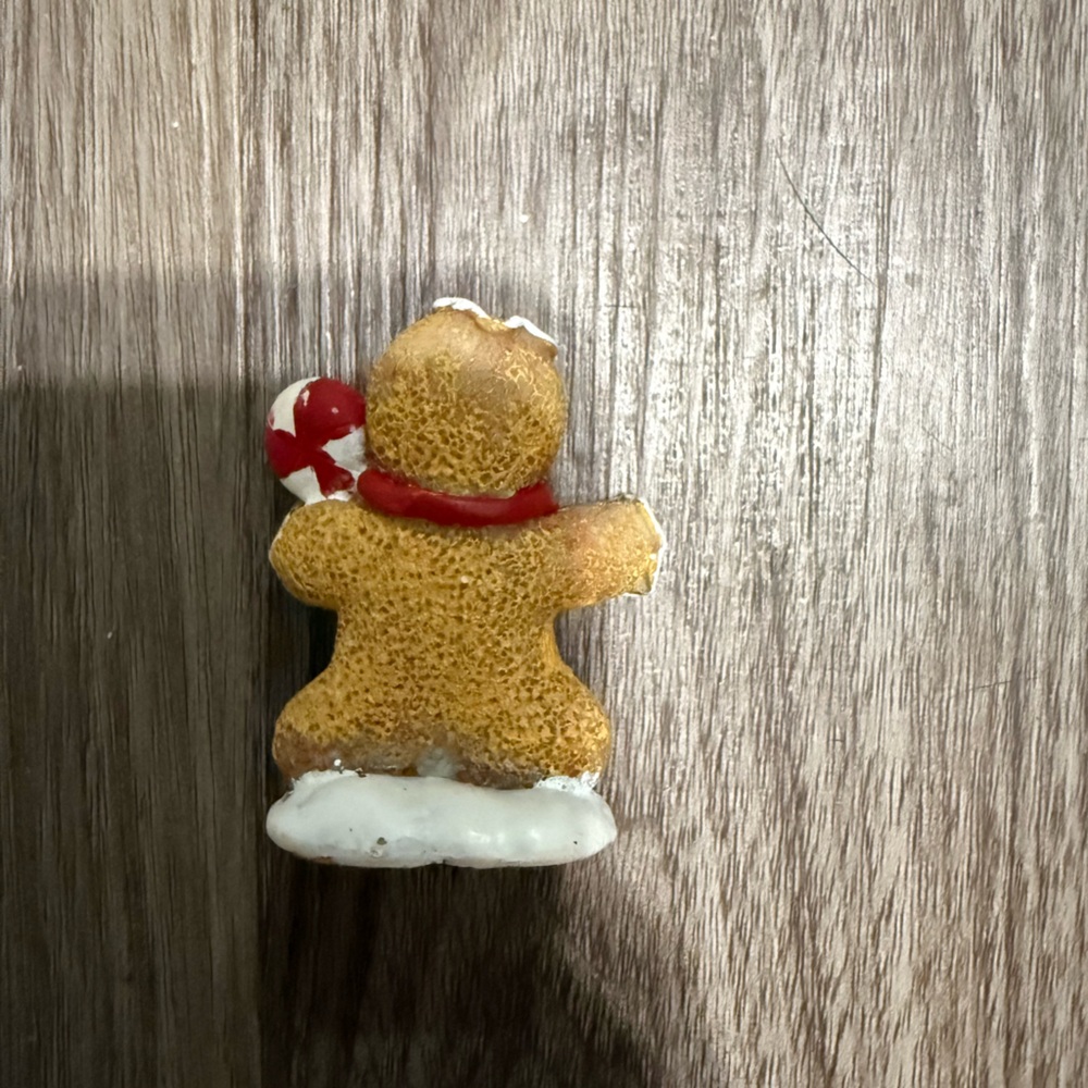 Festive Gingerbread Christmas Village Set - Picture 12 of 16